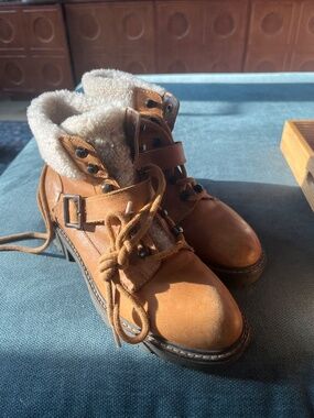 Kelsi Dagger Brown Faux Fur Sherpa Trim Winter Boots Size 8